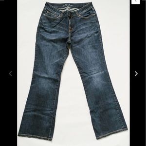 VS Angel jeans bootcut
Dark rinse
Size 10